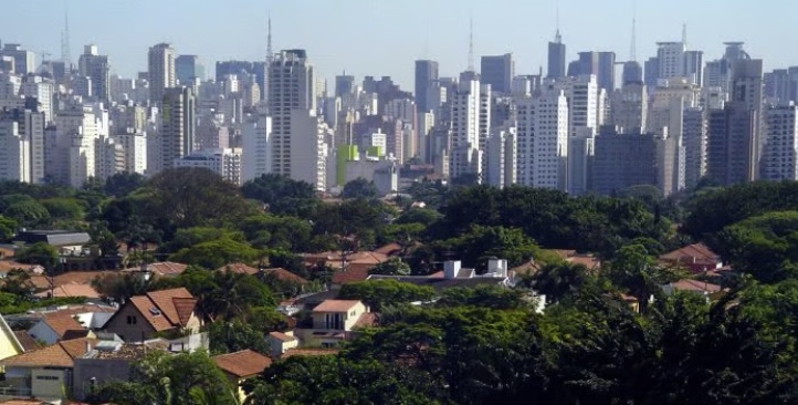 A briga de titãs no coração de São Paulo